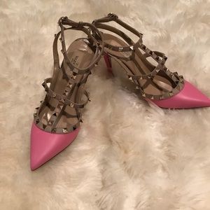 ****SOLD****Valentino Rockstud Pink Authentic